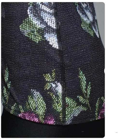 Lululemon I 2 - Picture 12 of 13